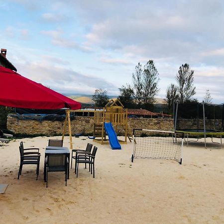 El Valle Perdido Casas Rurales Revelillas 외부 사진